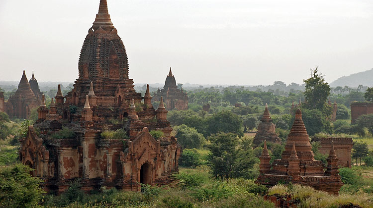 Bagan-View6-0.jpg Bagan-View6-0.jpg