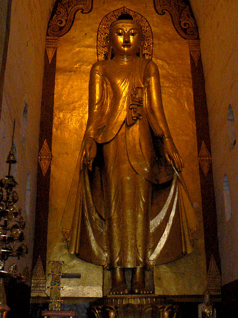 06-Ananda-Buddha.jpg